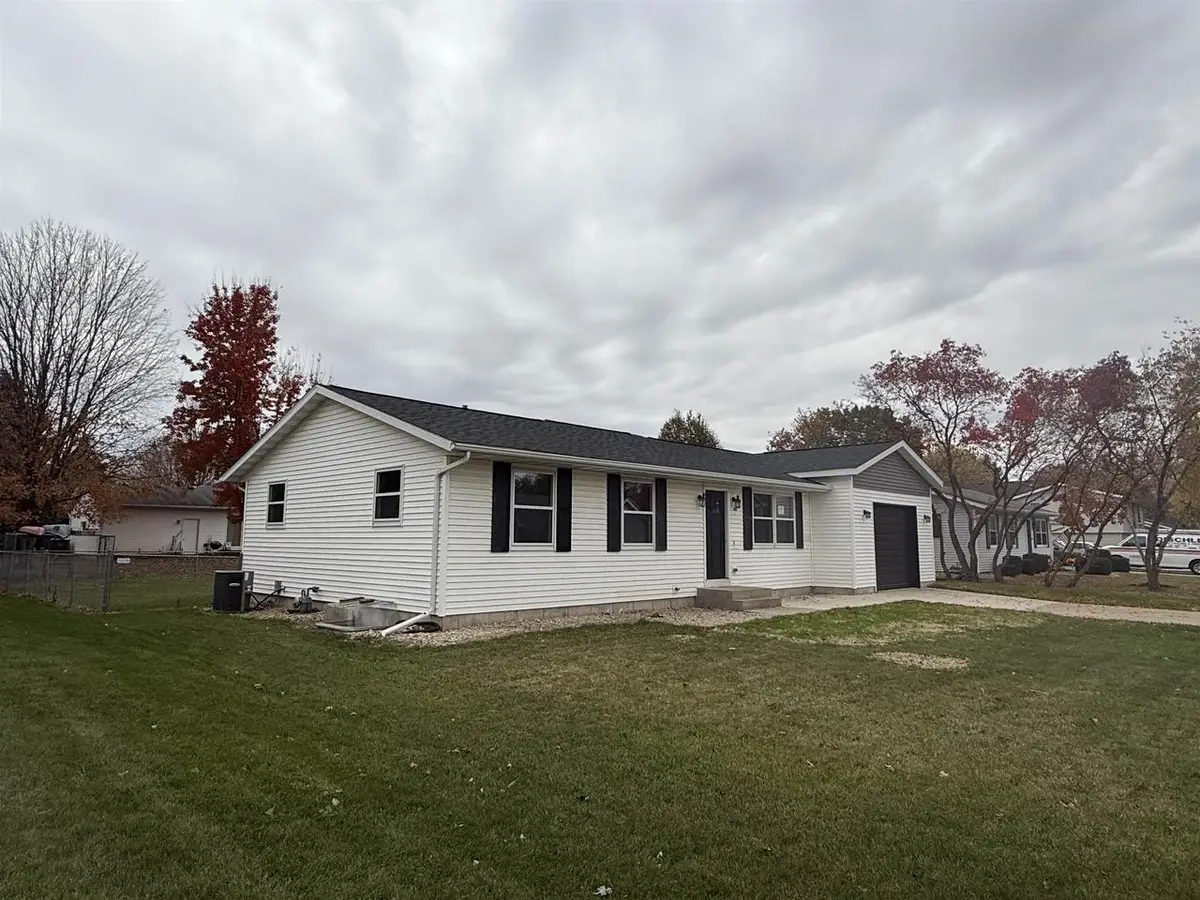543 Sycamore Street, Sauk City, WI 53583 - Image #1