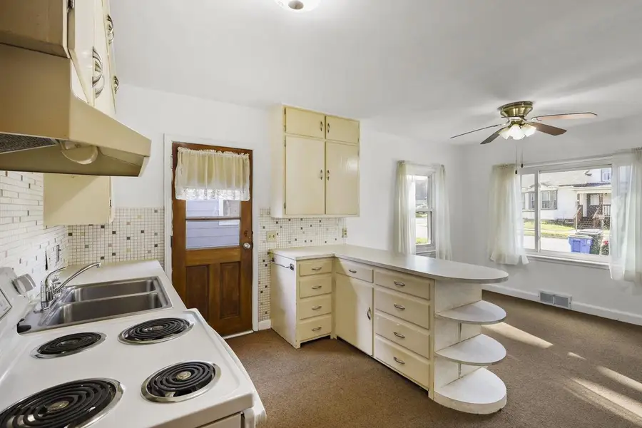 605 Dewitt Street, Portage, WI 53901 - Image #3