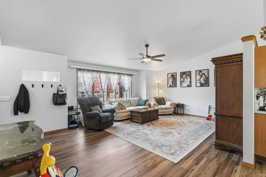 142 Roloff Court, Reedsburg, WI 53959 - Image #3