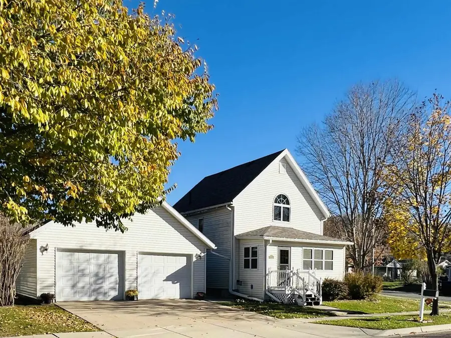 1111 N Central Avenue, Richland Center, WI 53581 - Image #2