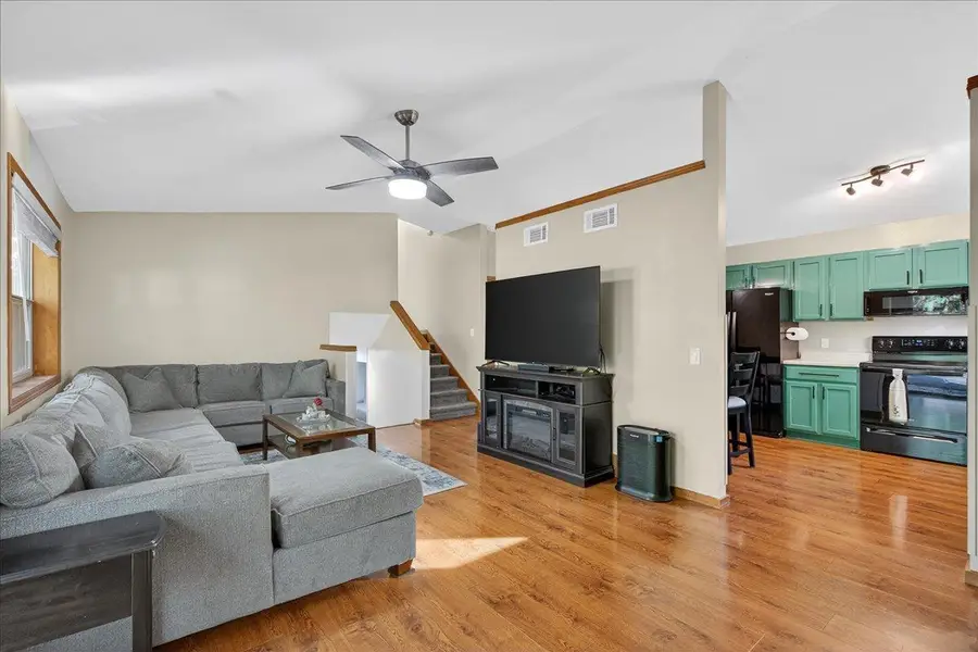 2802 Wayland Drive, Madison, WI 53713 - Image #2