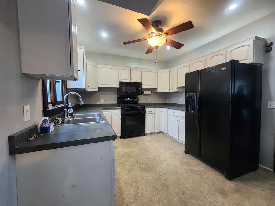 200 S Harrison Street, Stoughton, WI 53589 - Image #2