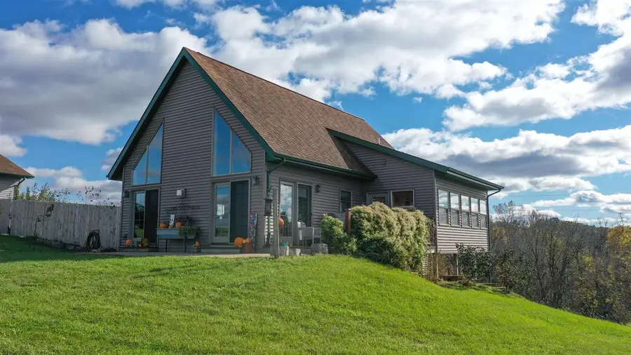 61735 Mississippi View Lane, Eastman, WI 54626 - Image #2