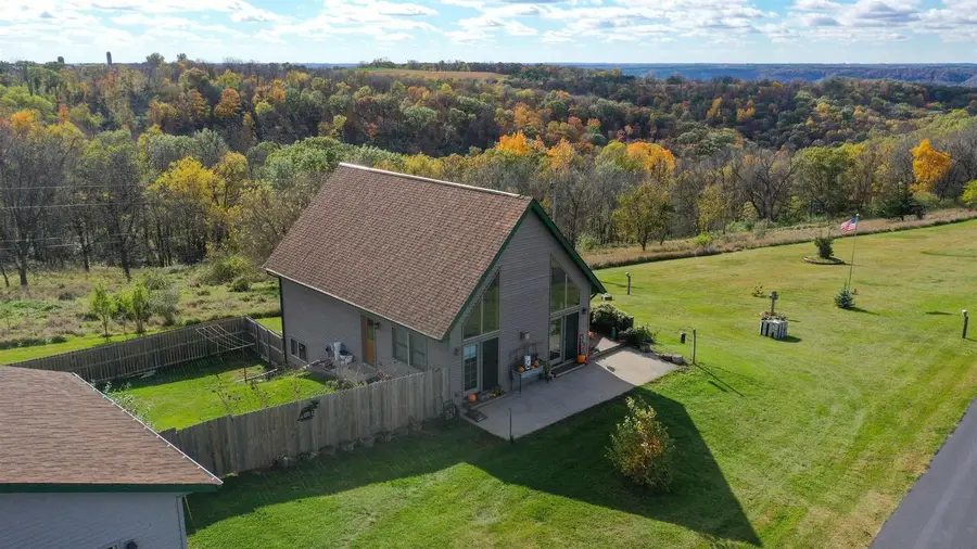 61735 Mississippi View Lane, Eastman, WI 54626 - Image #3