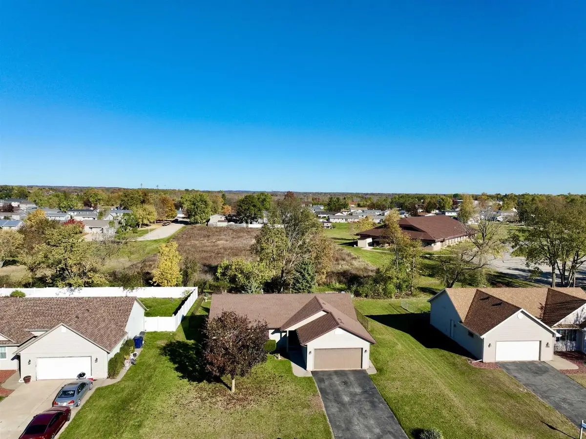 638 W Burbank Avenue, Janesville, WI 53546 - Image #1