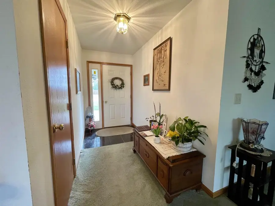 638 W Burbank Avenue, Janesville, WI 53546 - Image #3