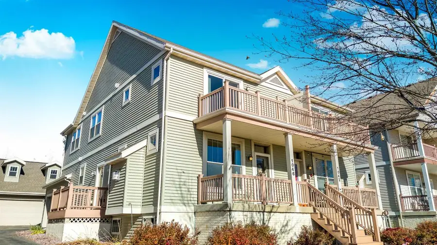 1046 Stonehaven Drive, Sun Prairie, WI 53590 - Image #2