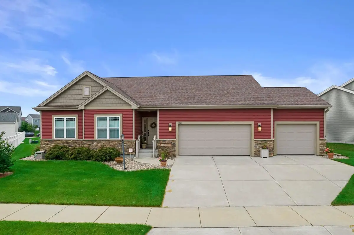 338 Bella Way, Sun Prairie, WI 53590 - Image #1