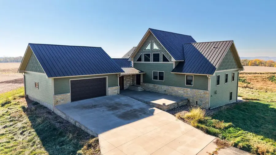 10609 Cadwell Road, Cassville, WI 53806 - #2