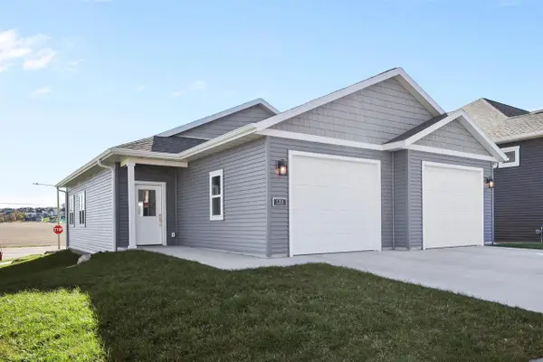 1201 Tivoli Circle, Oregon, WI 53575