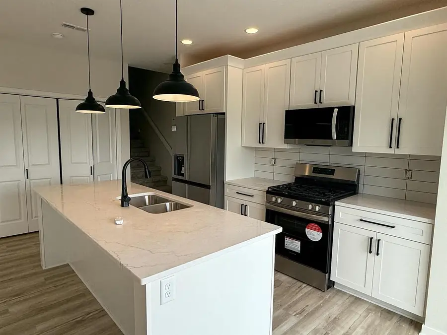 3164 S Bartells Dr Drive #202, Beloit, WI 53511 - Image #3