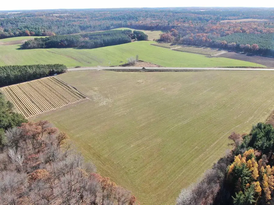 10061 Flume Road, Rosholt, WI 54473 - Image #3