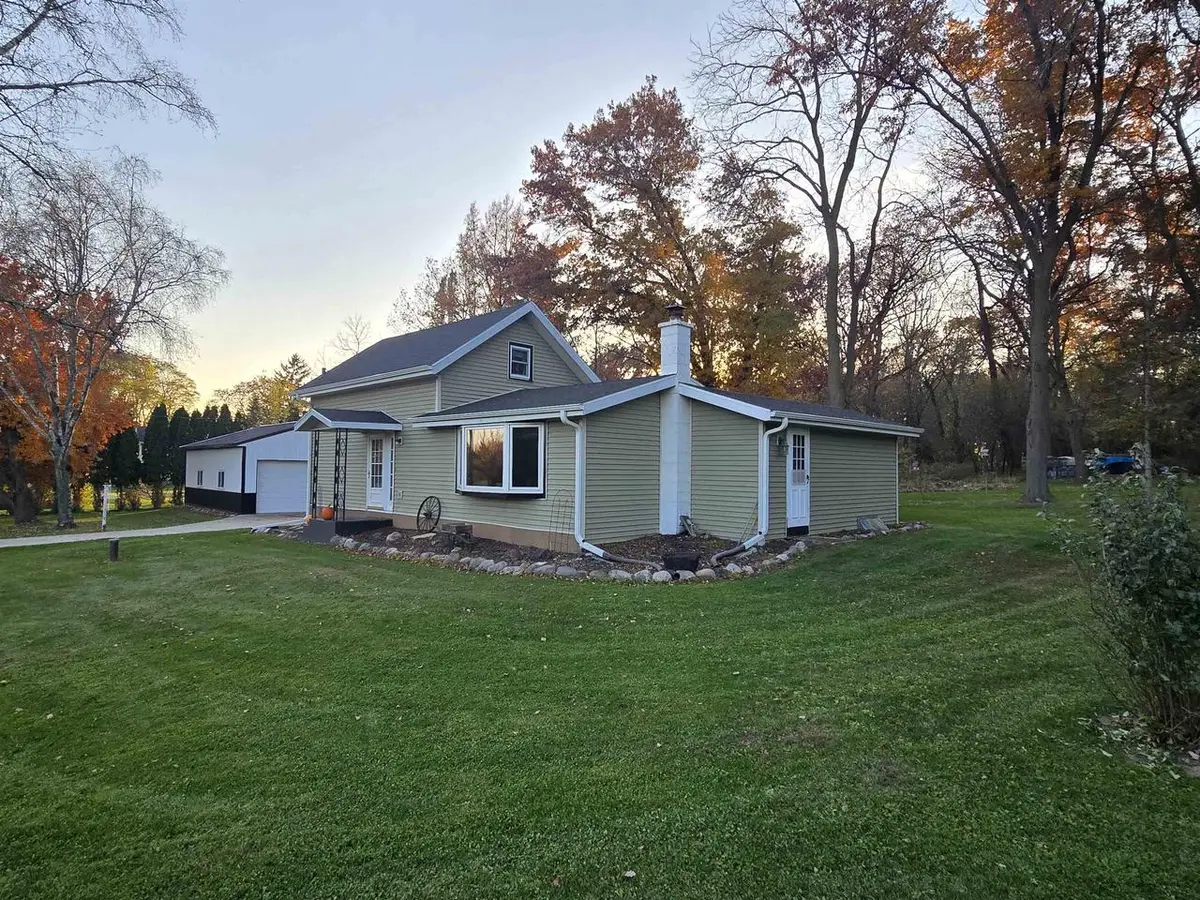 N1071 County Road A, Columbus, WI 53925 - Image #1