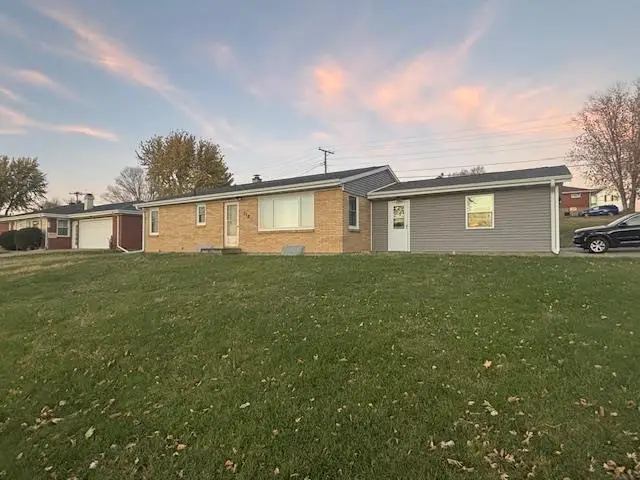 315 Droessler Drive, Dickeyville, WI 53808 - Image #1