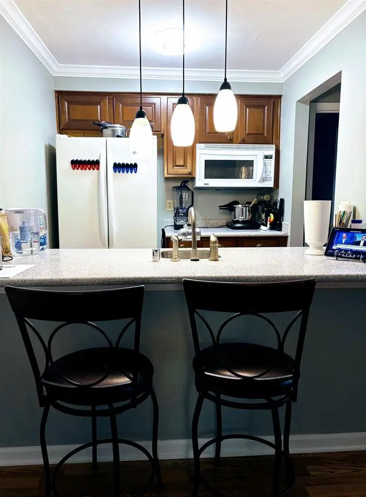 2404 Independence Lane #204, Madison, WI 53704 - Image #2