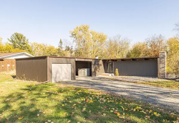 1155 Perry Drive, Platteville, WI 53818