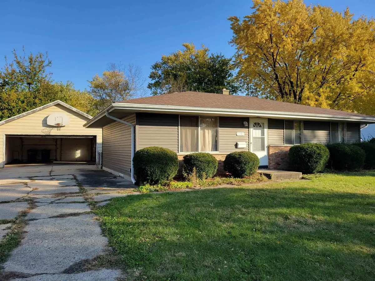 2205 S Palm Street, Janesville, WI 53546 - Image #1