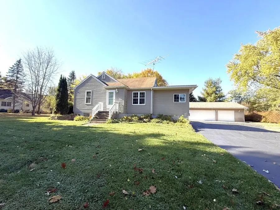 8424 Park Street, Burlington, WI 53105 - Image #2
