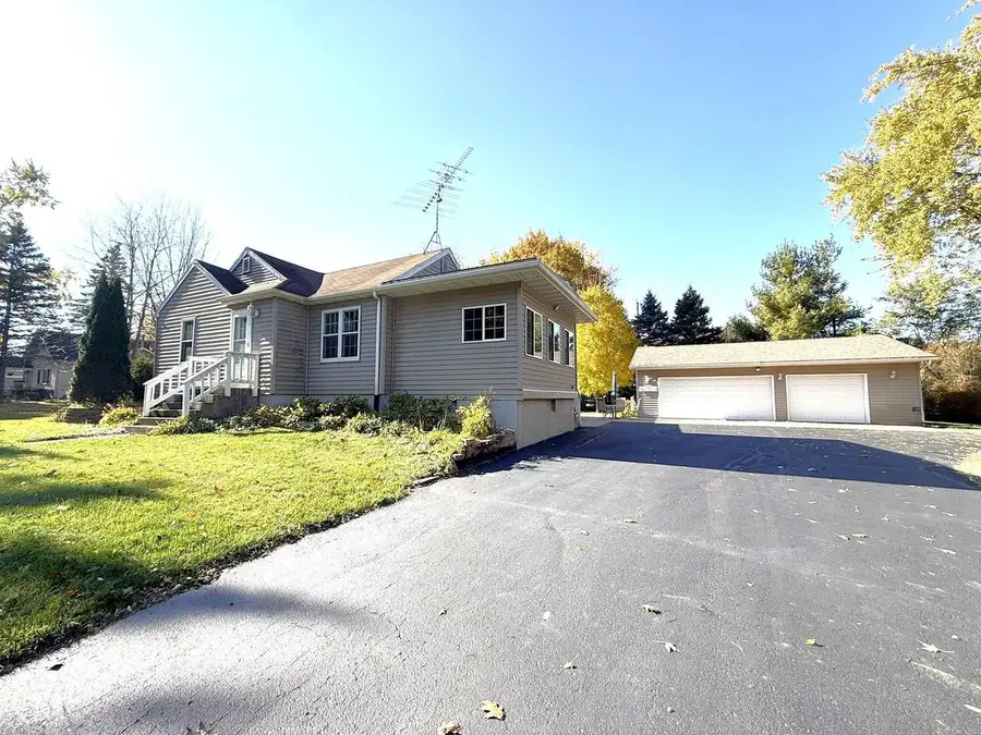 8424 Park Street, Burlington, WI 53105 - Image #3