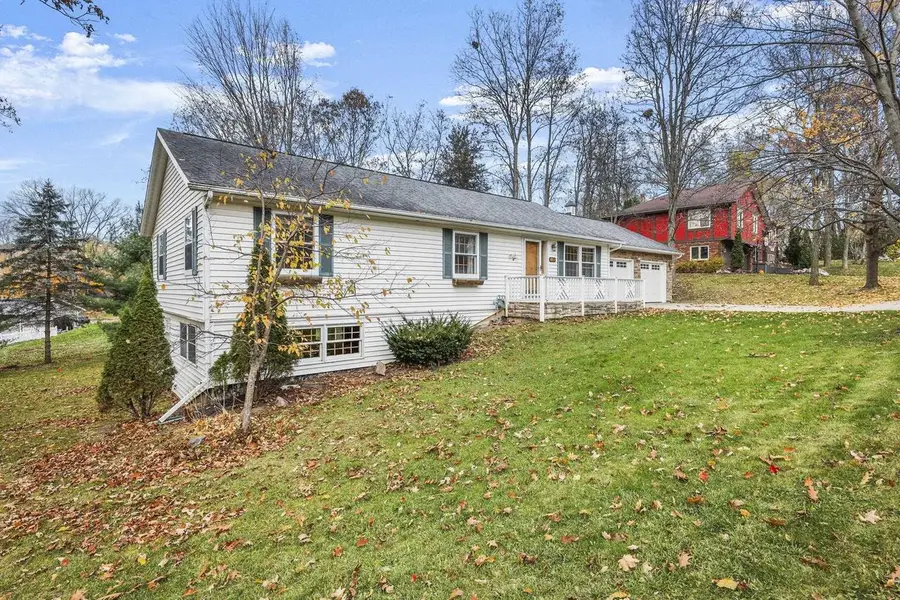 1709 Algonquin Drive, Baraboo, WI 53913 - Image #3