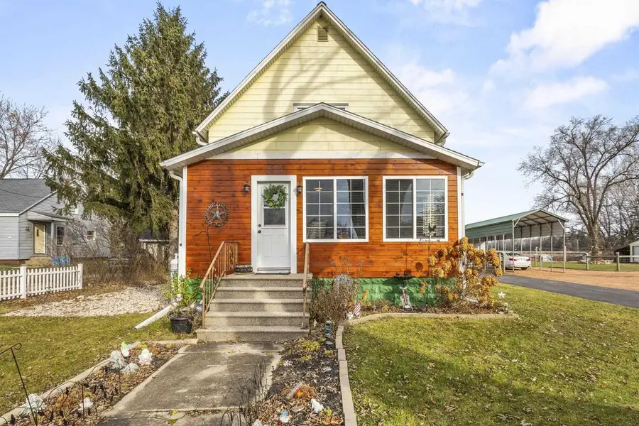 602 W Main Street, Wautoma, WI 54982 - Image #2