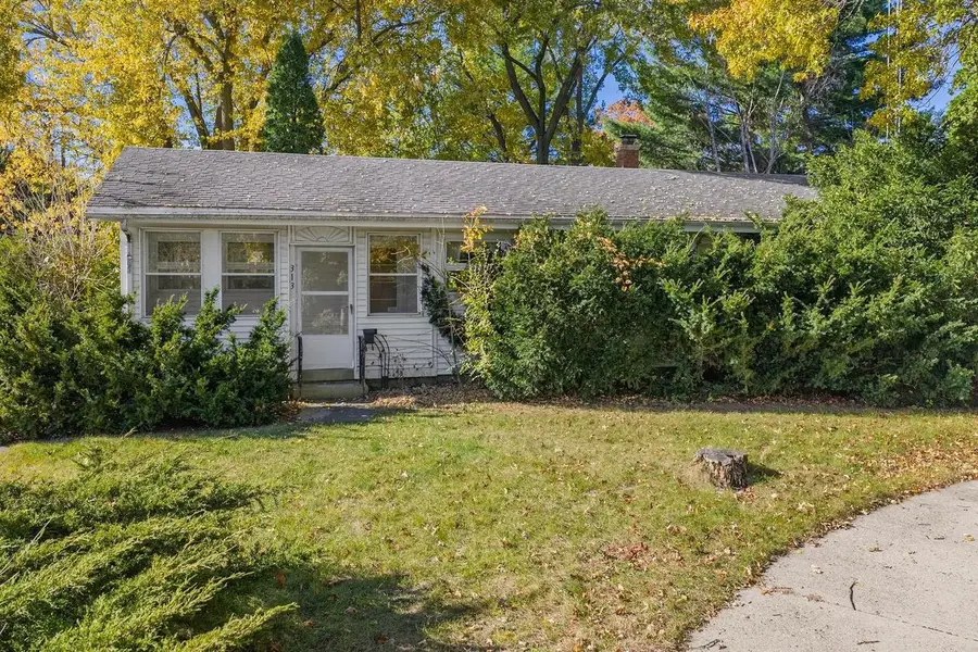 313 Bluff View Court, Portage, WI 53901 - Image #2