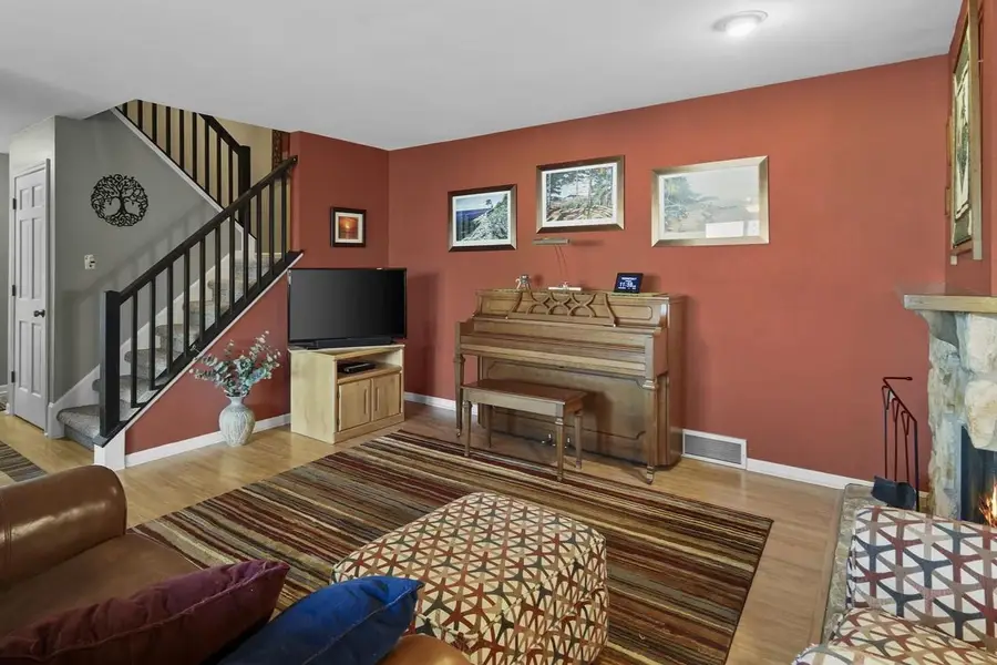 6 Bayberry Trail, Madison, WI 53717 - Image #2