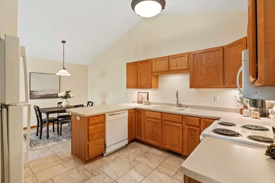 399 Michele Street, Mount Horeb, WI 53572 - Image #2