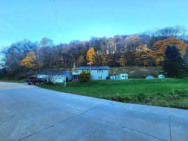 4811 Lynn Hollow Lane, Potosi, WI 53820