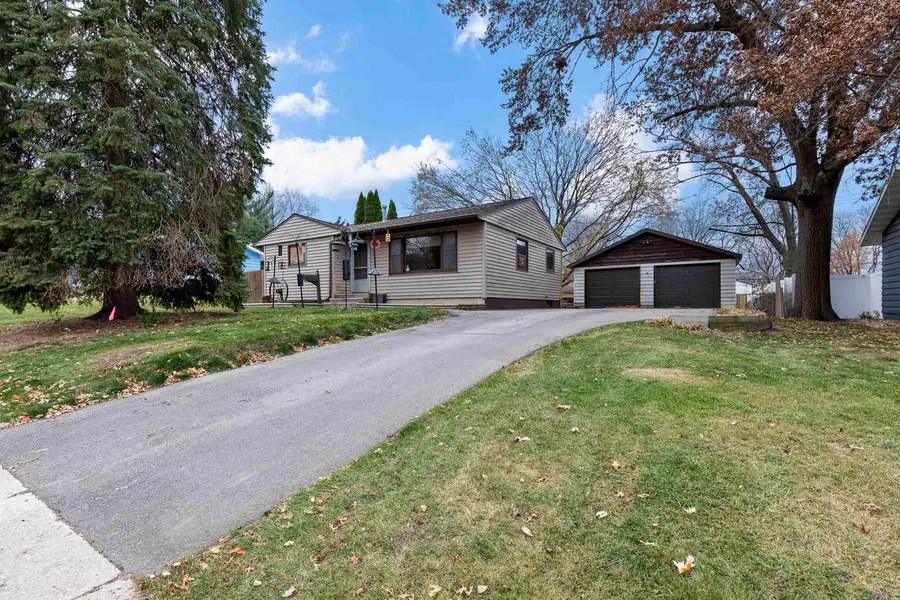 30 Garnet Lane, Madison, WI 53714 - Image #2