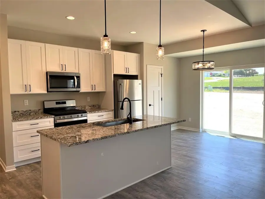 412 Ridge Court, Orfordville, WI 53576 - Image #3