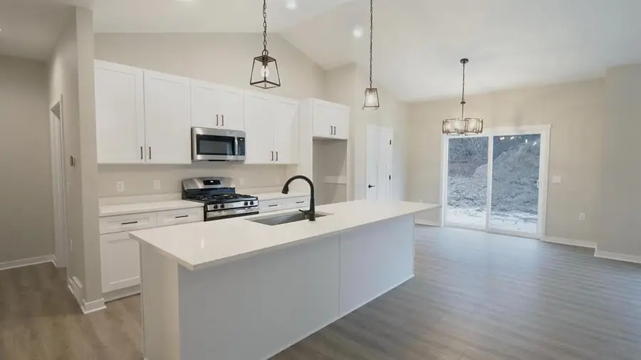 2855 Deer Path Court, Beloit, WI 53511 - Image #3