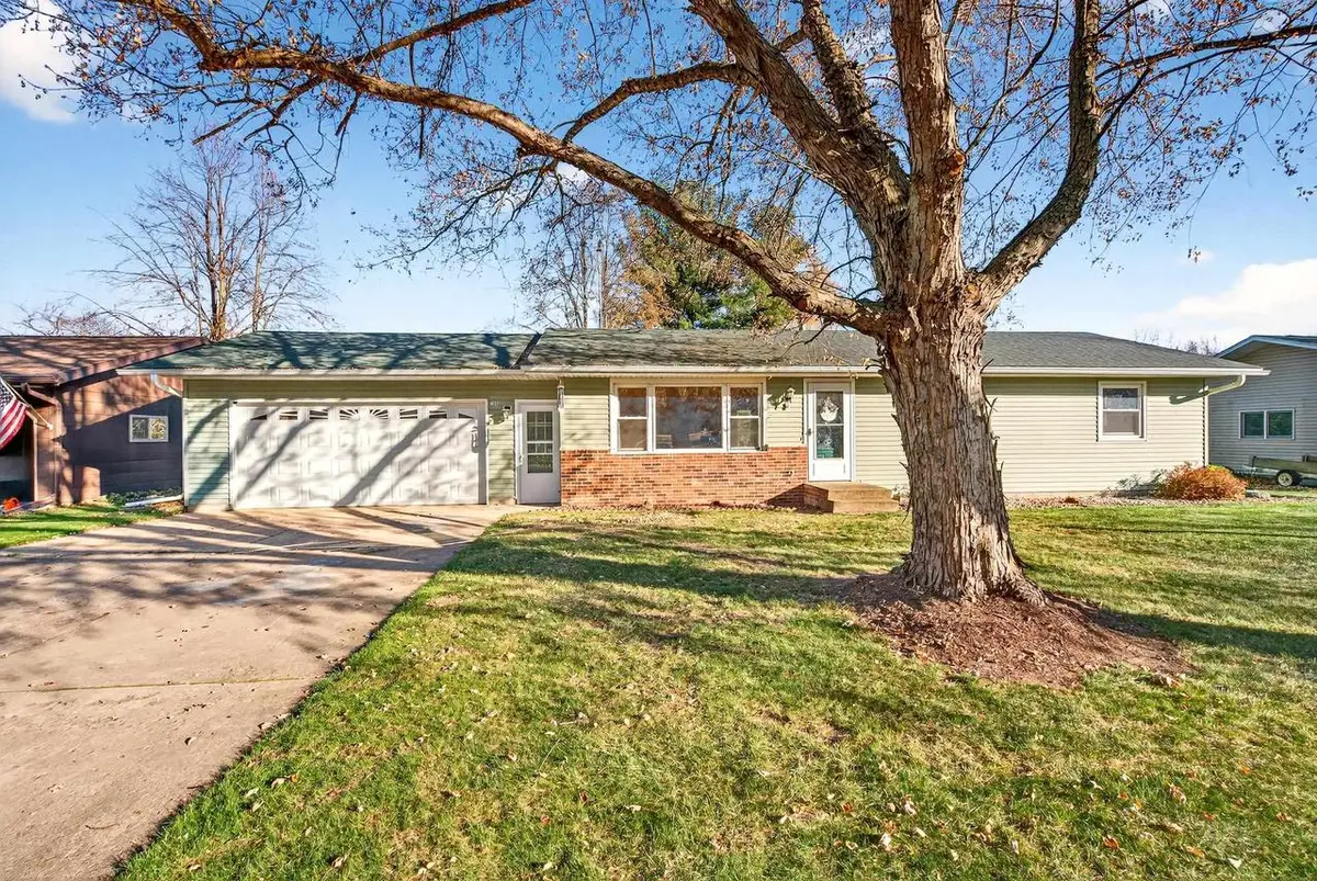 206 Moorland Drive, Markesan, WI 53946 - Image #1