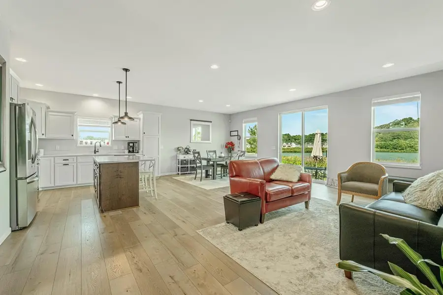 2006 AUTUMN LAKE Parkway, Madison, WI 53718 - #2