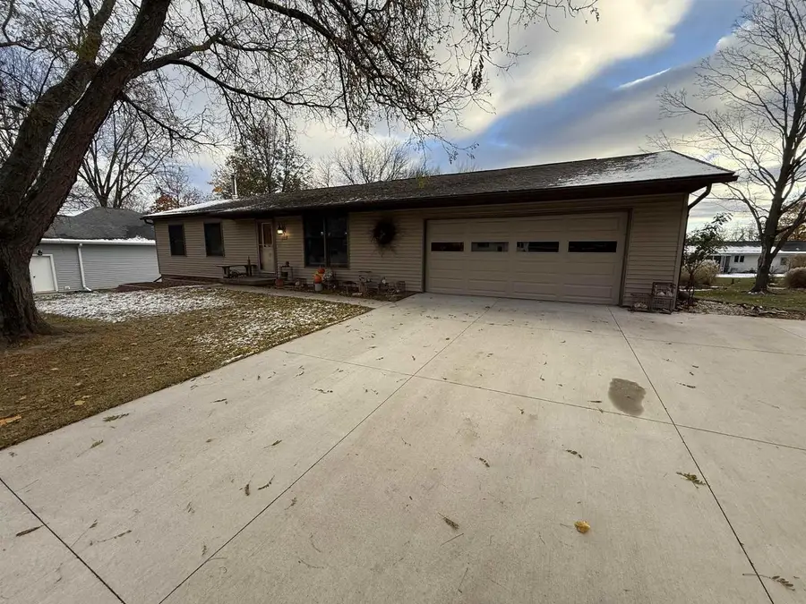 1018 10th Court, Reedsburg, WI 53959 - Image #3