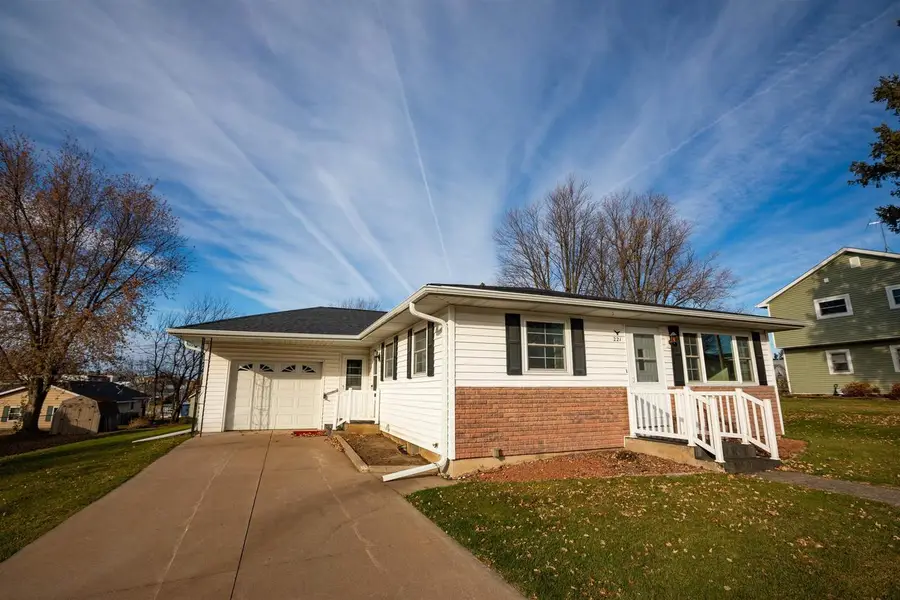 221 N Washington Street, Belmont, WI 53510 - Image #3