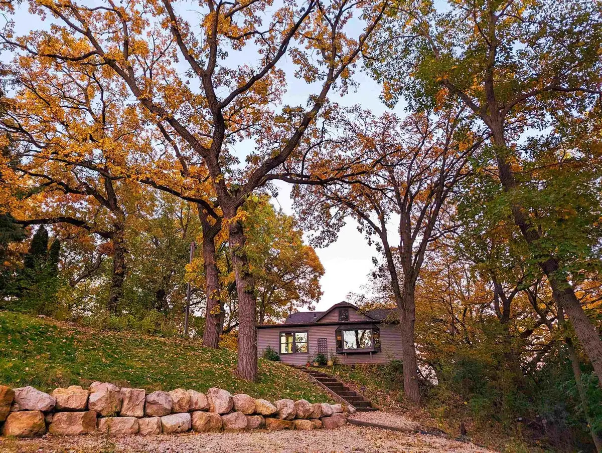 10168 N Edgewood Shores Road, Edgerton, WI 53534 - Image #1