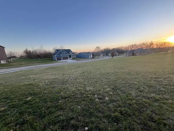 655-657 Greenway Point Drive, Janesville, WI 53548