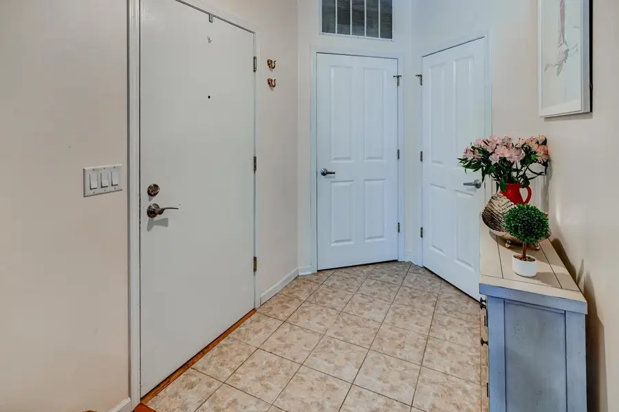 5480 Caddis Bend #102, Fitchburg, WI 53711 - Image #2