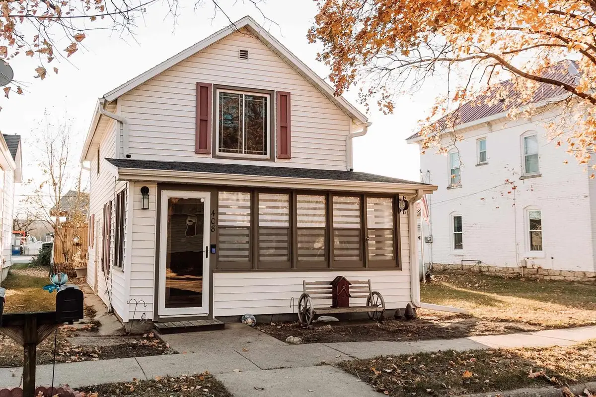 408 E Amelia Street, Cassville, WI 53806 - Image #1