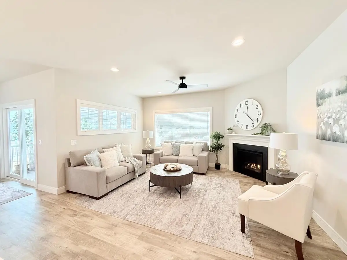 Unit 4.4 Bellflower Drive, Deforest, WI 53532 - #1