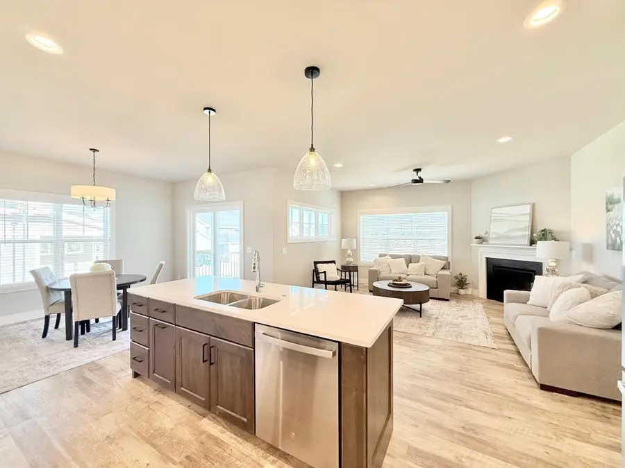 Unit 4.4 Bellflower Drive, Deforest, WI 53532 - #3