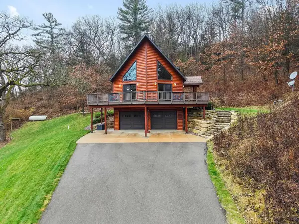 4050 County Road Y, Dodgeville, WI 53533