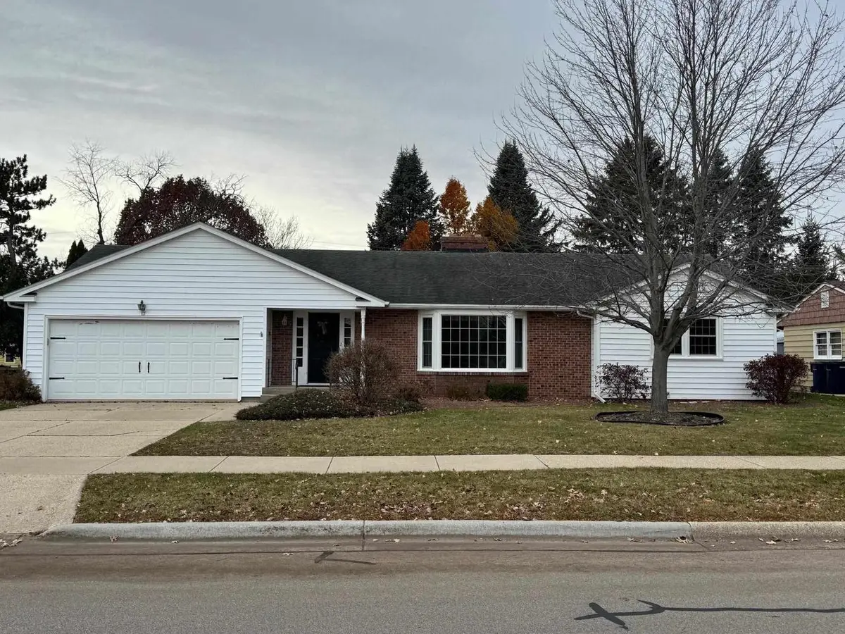 62 S Harmony Drive, Janesville, WI 53545 - Image #1