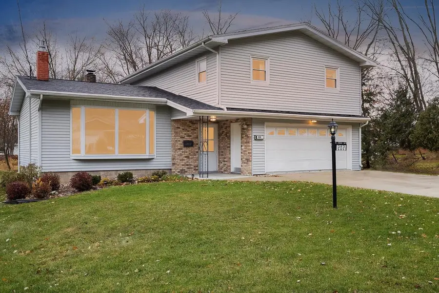 202 Wisconsin Street, Wonewoc, WI 53968 - Image #2