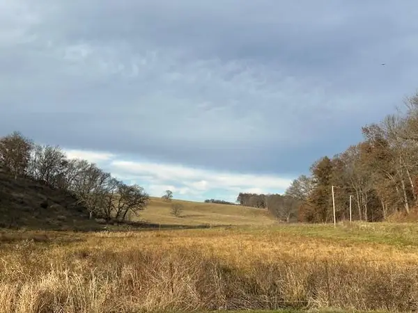 1906 Squirrel Hill Road, Hollandale, WI 53544