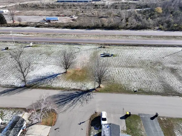 L 30 East Road, North Freedom, WI 53951