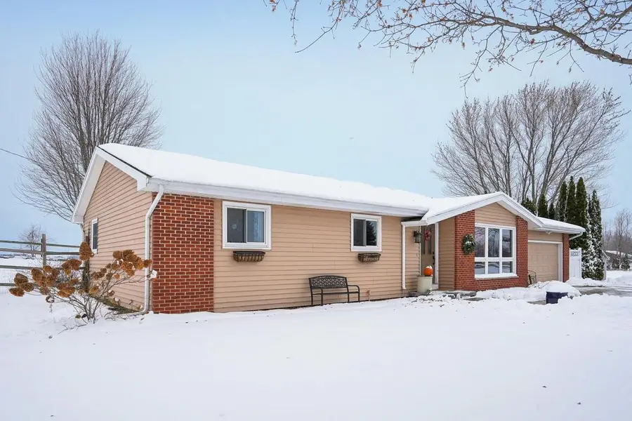 5665 Oak Park Road, Marshall, WI 53559 - Image #3
