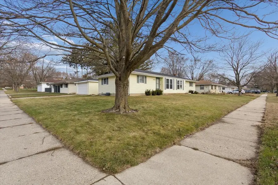 2805 - 2807 Mohican Road, Janesville, WI 53545 - Image #2