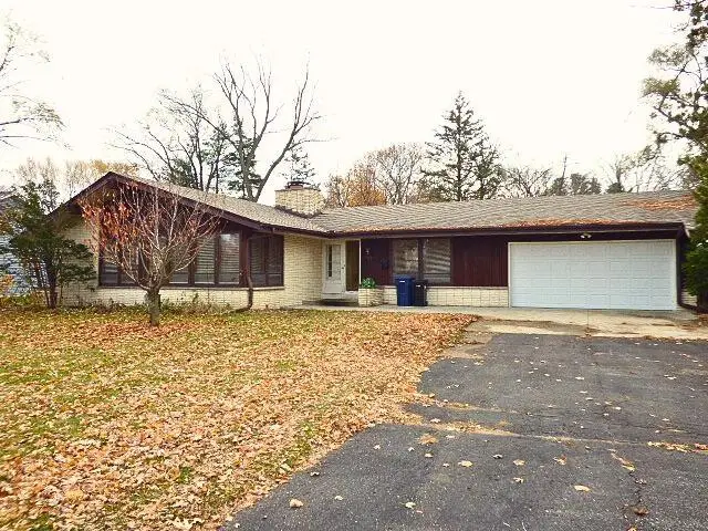 814 E Club Lane, Beloit, WI 53511 - Image #1